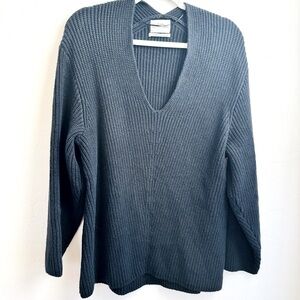 Urban Outfitters V- Neck Sweater Size S